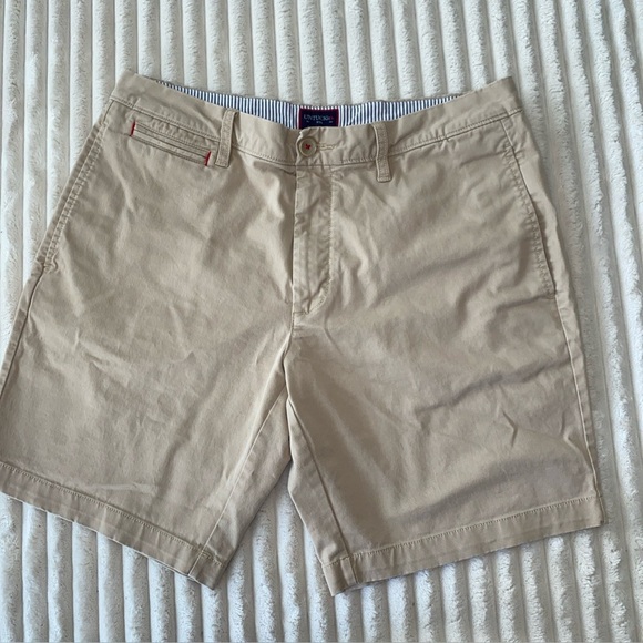 UNTUCKit Other - Tan Casual Shorts Untuckit Size 34 Flat front